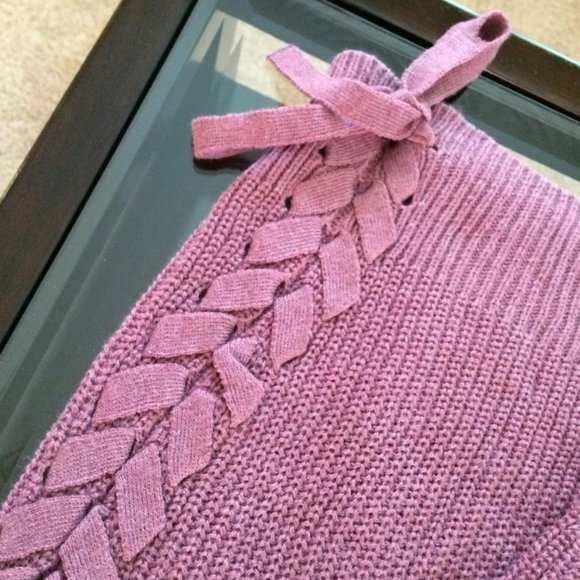 NWOT Forever 21 Sweater with Lace-Up Bow Sides - Picture 3 of 5